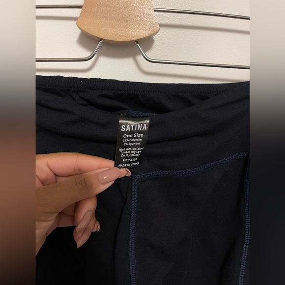 Satina Navy Blue Leggings with Side Pockets, Women’s One Size Fits All - Picture 3 of 3